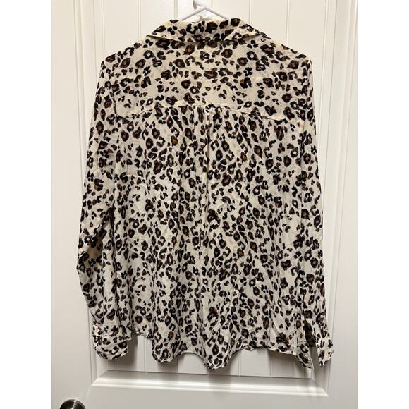 Maurice's Business Casual button up Leopard print Blouse Top Lightweight Medium - Picture 3 of 6